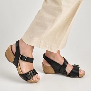 🖤🔹️DANSKO 🔹️Black Nubuck Leather Trinity Women's Comfort Sandals